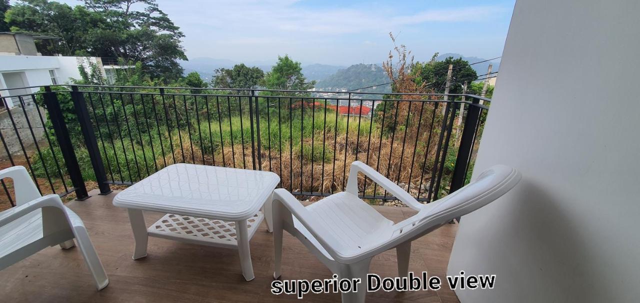Hotel Kandyan View Bagian luar foto